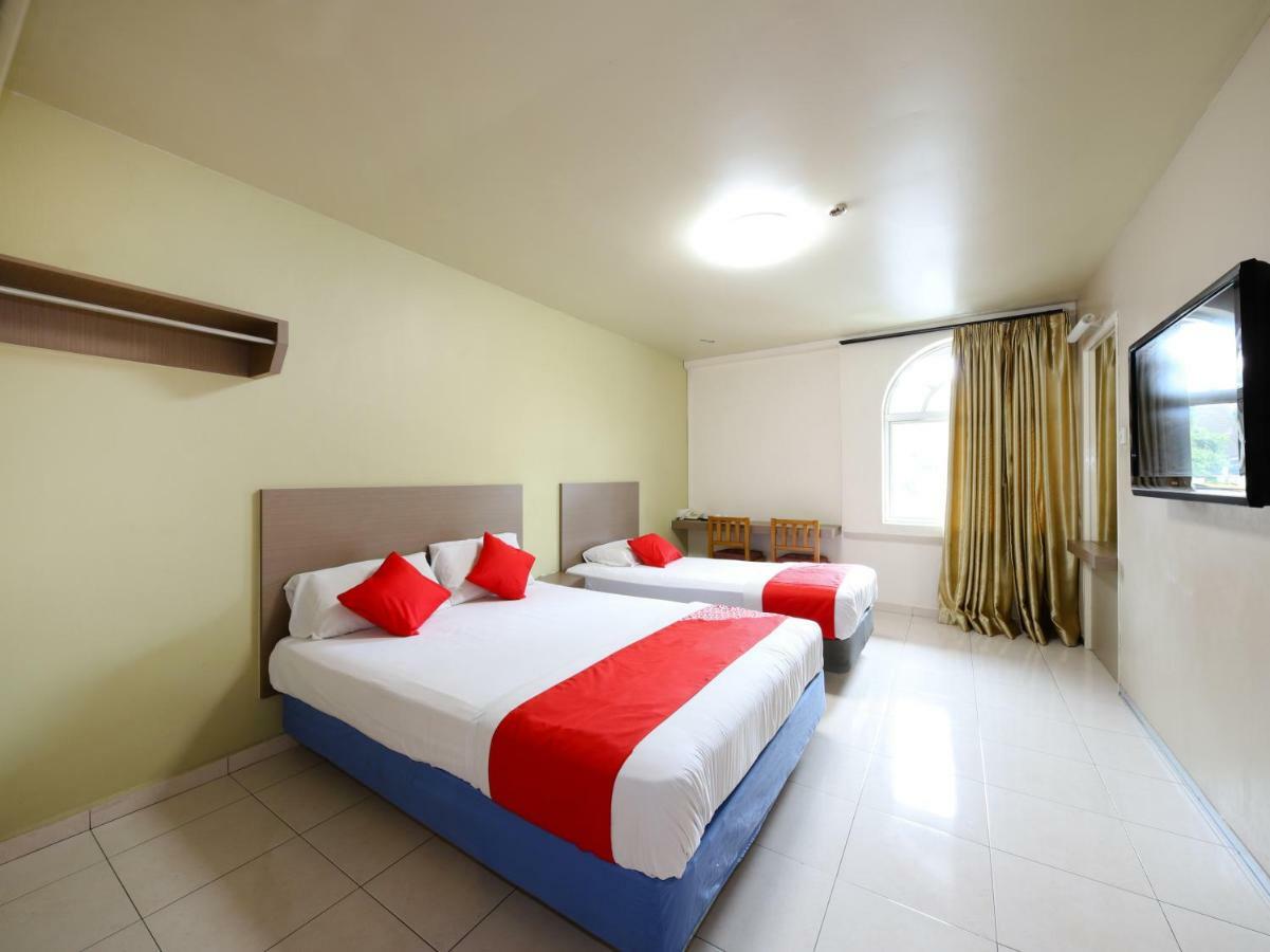 Oyo 434 Marbella Hotel Johor Bahru Buitenkant foto