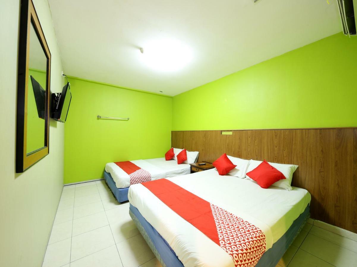 Oyo 434 Marbella Hotel Johor Bahru Buitenkant foto