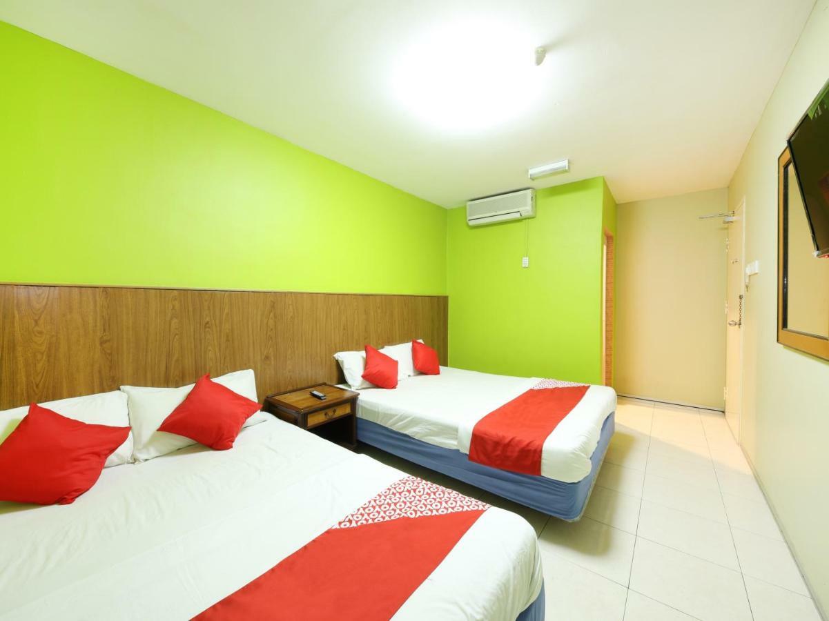 Oyo 434 Marbella Hotel Johor Bahru Buitenkant foto