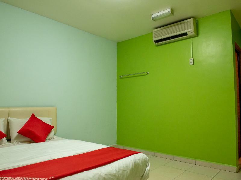 Oyo 434 Marbella Hotel Johor Bahru Buitenkant foto