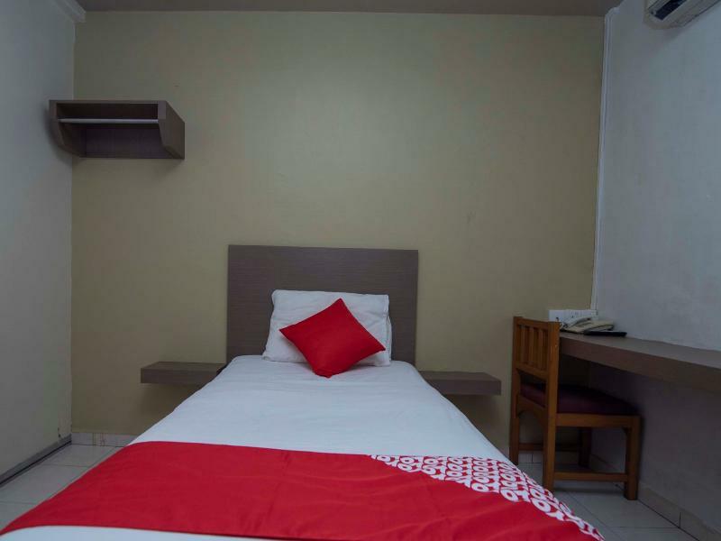 Oyo 434 Marbella Hotel Johor Bahru Buitenkant foto